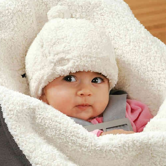 NWT JJ Cole Bundle Me Hat, Mittens & Booties 0-6 M - Picture 5 of 5